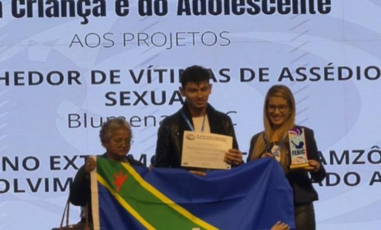 Estudante de Oiapoque é premiado na Feira Brasileira de Iniciação Científica, em Joinville (SC)