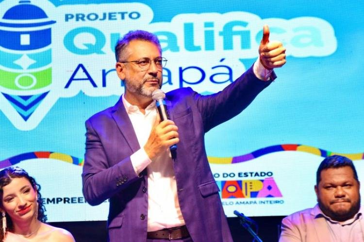 "Trabalhadores prontos para impulsionarem negócios", celebra governador na formatura de 430 alunos do Qualifica Amapá