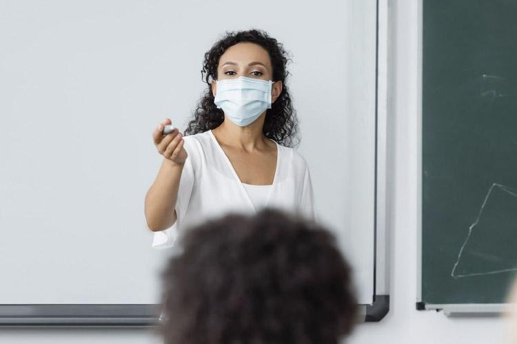 Disfonia, uma das principais causas que afasta professores da sala de aula