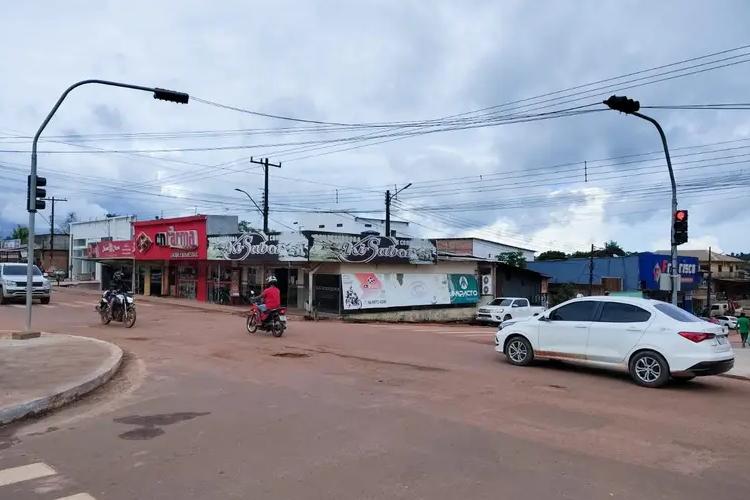 Governo do Amapá entrega novos semáforos e conclui cinco quilômetros de vias sinalizadas em Oiapoque