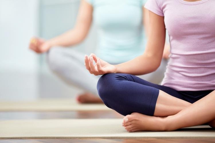 Prática de treinos e exercícios pela web requer atenção e acompanhamento profissional