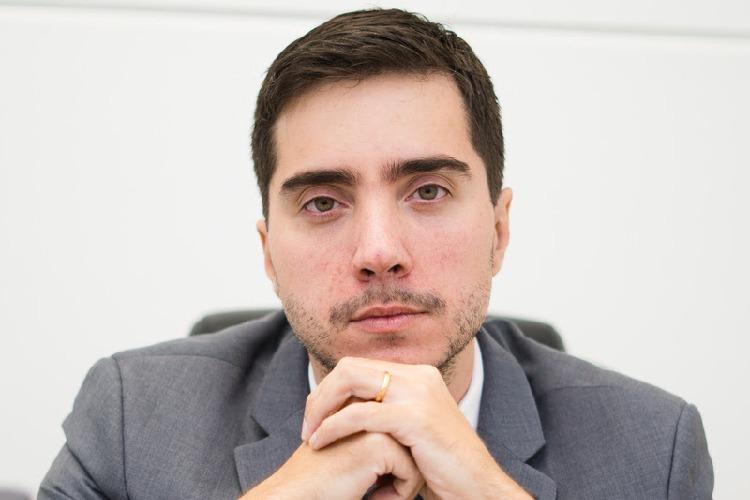 Item proibido na mala pode custar sua viagem: entenda o caso do powerbank  