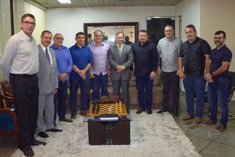 Presidente e Corregedor do TJAP recebem comitiva empresarial que apresenta proposta de alteração na Lei de Custas e Emolumentos