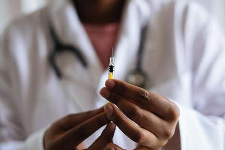 Covid-19: Vacina precisará de cuidados durante envio a Estados e Municípios