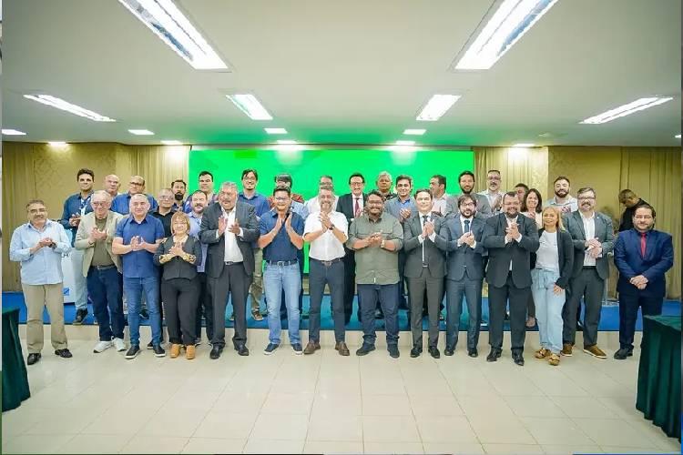 Clécio Luís lança financiamento de energia solar e destaca avanço do Amapá com servidores