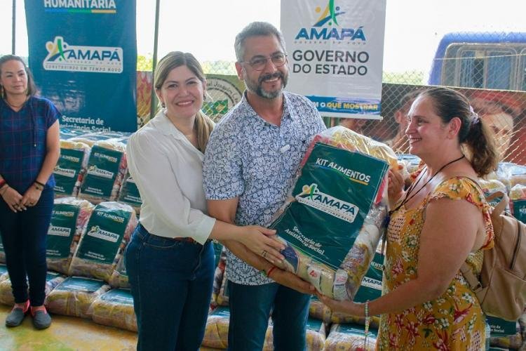 Governador Clécio Luís lidera nova ajuda humanitária e entrega 460 kits de alimentos para produtores rurais de Oiapoque