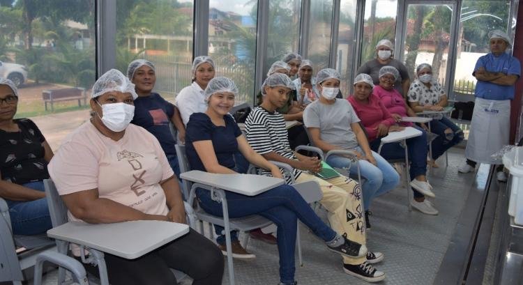 SENAI Amapá leva curso gratuito em unidade móvel à Zona Norte de Macapá