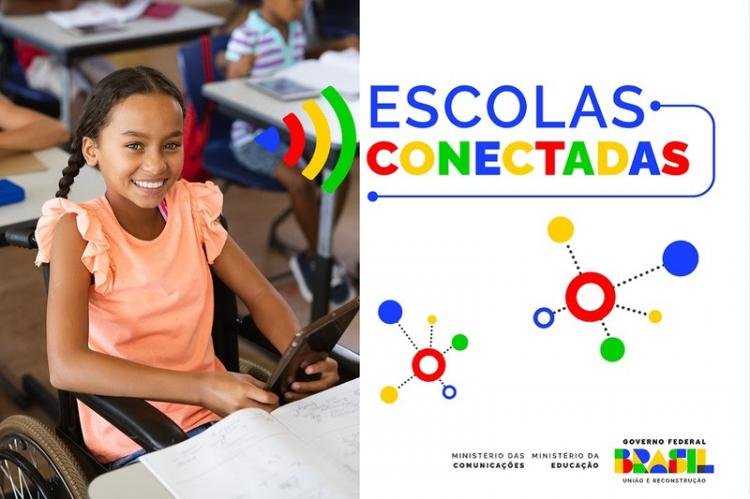 No Amapá, Escolas Conectadas leva internet a 385 instituições de ensino