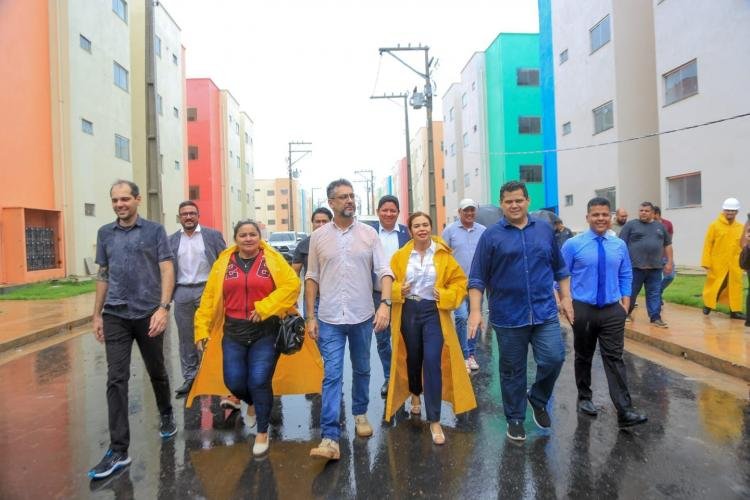 Com recursos articulados por Davi, governo do Amapá inicia construção da orla do Aturiá