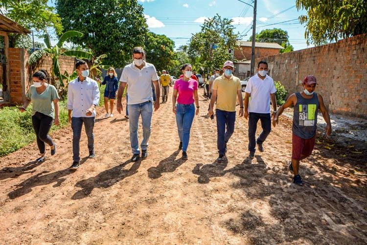 Prefeito e gestores municipais visitam moradores dos bairros Marabaixo e Zerão