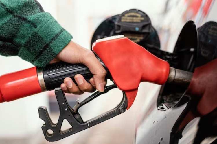 Petrobras anuncia aumento nos preços da gasolina e do gás de cozinha