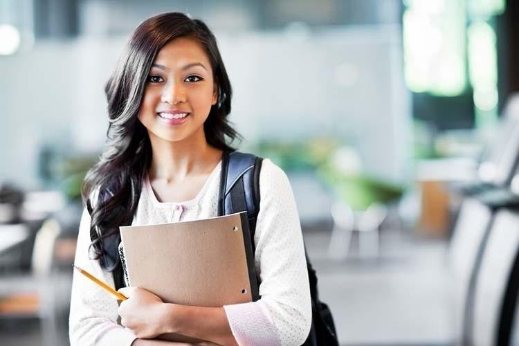 Conheça programas internacionais com bolsas de estudo exclusivas para mulheres