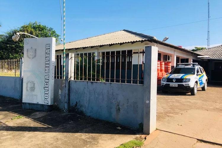 Adolescente mata padrasto com tiro no rosto para defender a mãe de agressões, diz PM