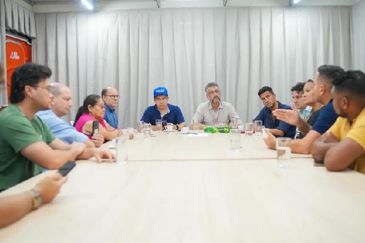 Em Mazagão Velho, governador Clécio Luís articula com Amazônia Bio a instalação de nova indústria sustentável de açaí no Amapá
