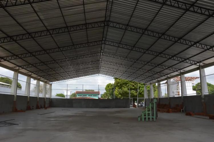 Governo do Amapá avança nas obras da praça do Centro Didático Adamor Picanço para ser entregue em breve à população