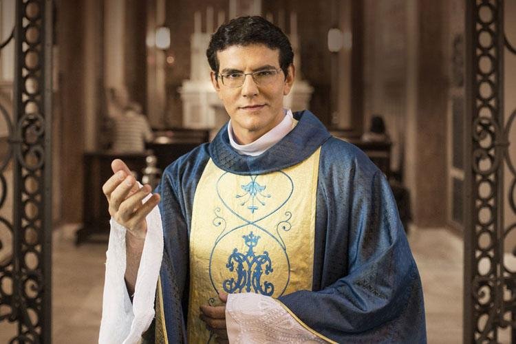 "As muralhas vão cair" é o novo livro do Padre Reginaldo Manzotti