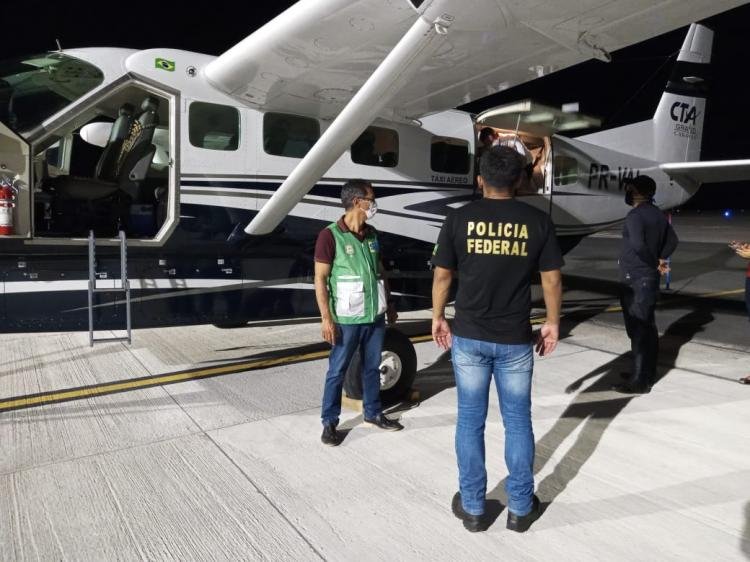 Amapá recebe lote com 2.800 doses de vacina contra covid-19