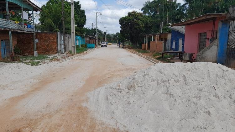 Travessa 24, no Provedor II, recebe obra de pavimentação em bloquetes