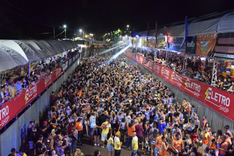 Prefeitura de Santana reforça proibição de garrafas de vidro durante o Carnaval 2025