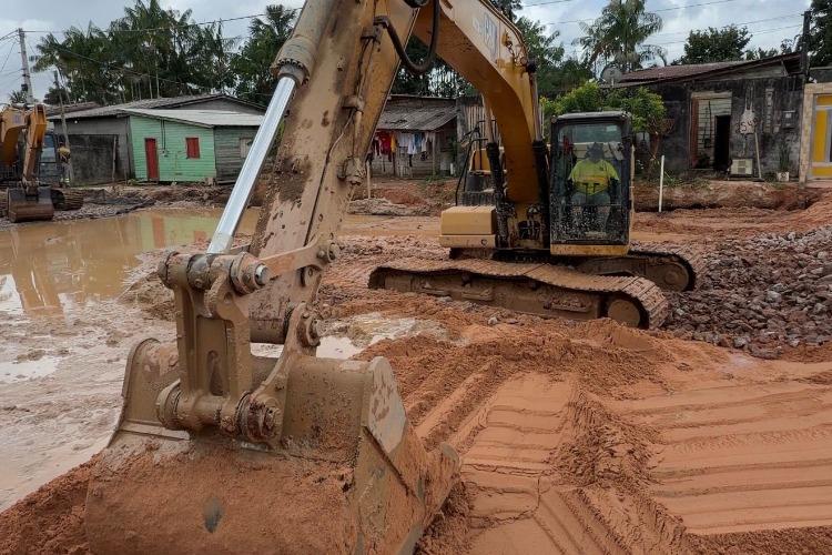 Santana em Obras: Avenida Rio Branco entra em fase de preparação da base para receber asfaltamento