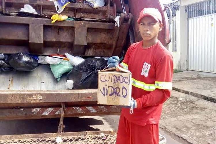 Conscientização: cuidados na hora de embalar o lixo doméstico podem evitar acidentes em garis