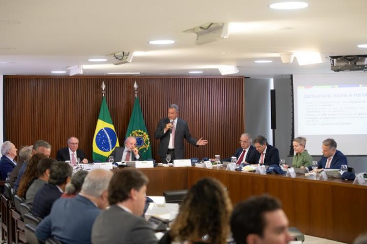 Governo Federal apresenta resultados históricos e lista novos projetos em reunião ministerial