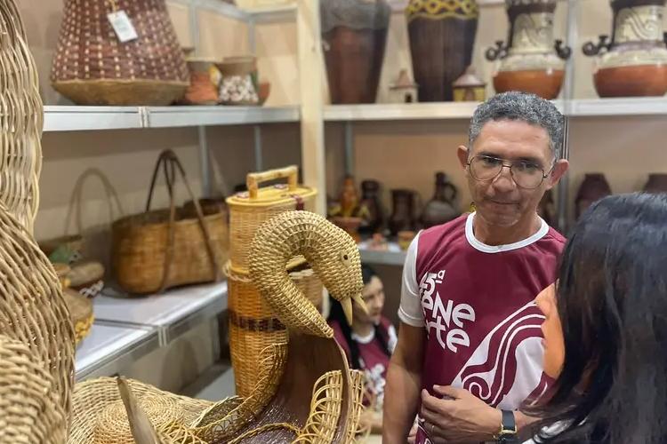 Peças artesanais do Amapá na 25ª Fenearte atraem atenção de visitantes pela qualidade e diversidade, em Olinda
