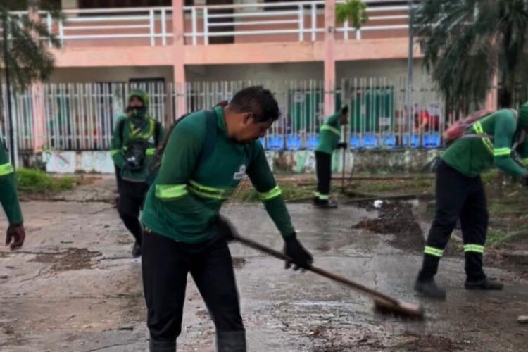 Prefeitura de Macapá intensifica limpeza urbana e remove grande volume de resíduos em dois pontos críticos da cidade
