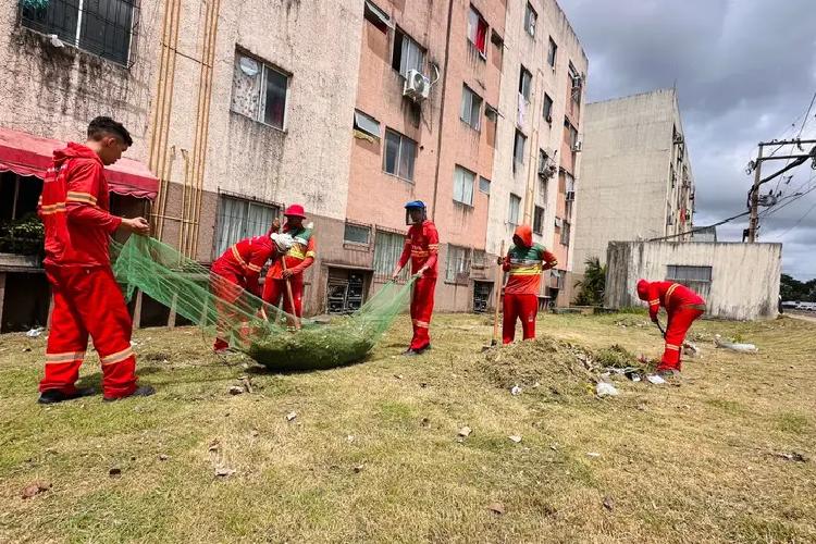 Governo do Amapá realiza limpeza e retirada de entulho no Residencial Jardim Açucena, na Zona Sul de Macapá