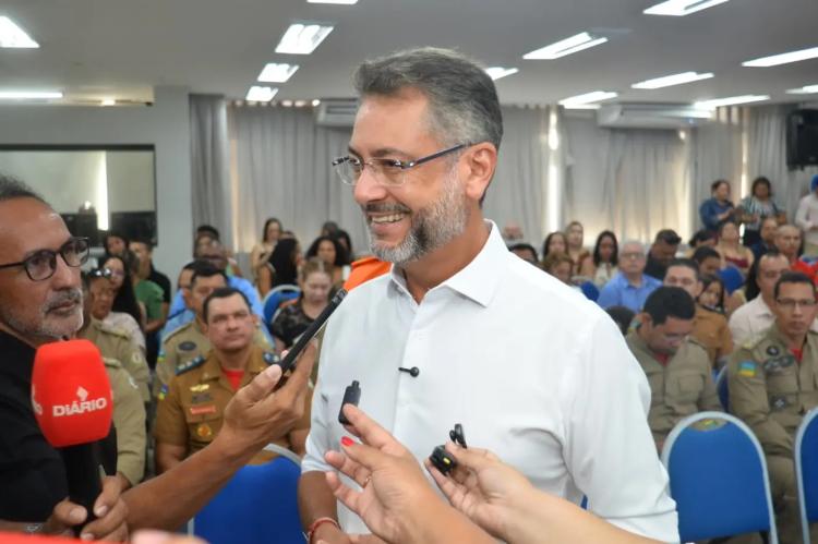 Governador Clécio recepciona os 22 alunos-soldados de turma complementar do Corpo de Bombeiros Militar do Amapá: 'zeramos mais um concurso público'