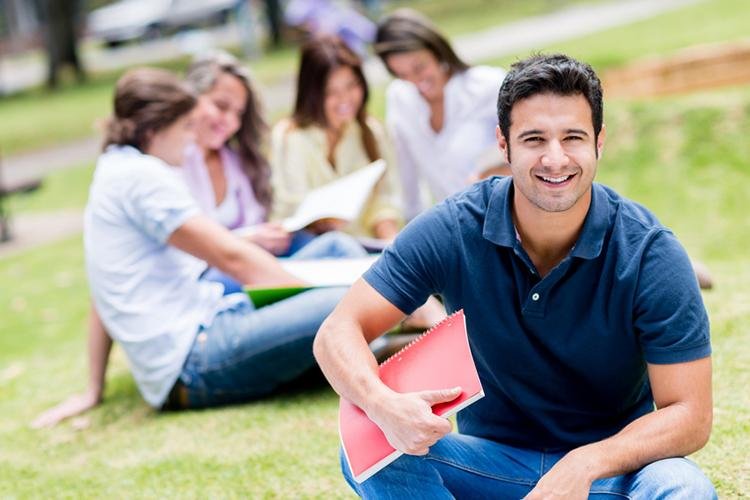 Nova instituição portuguesa fecha convênio com Inep
