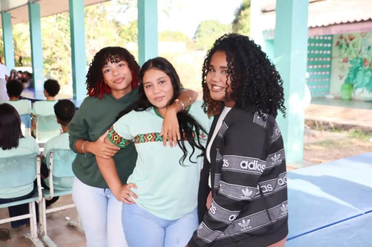 'EducaShow' orienta crianças sobre incêndios durante a estiagem e os efeitos do El Niño, em ação do Governo do Amapá no Curiaú