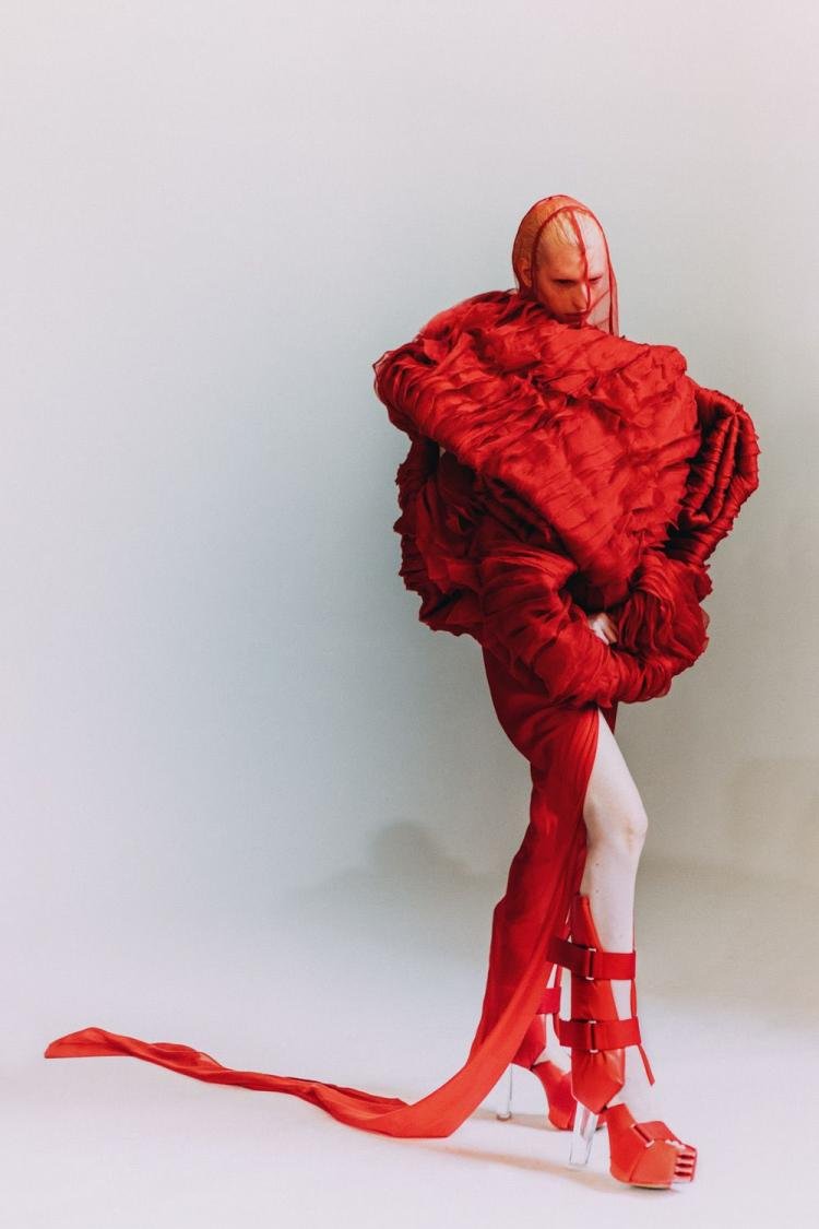 Representatividade trans na temporada de moda internacional