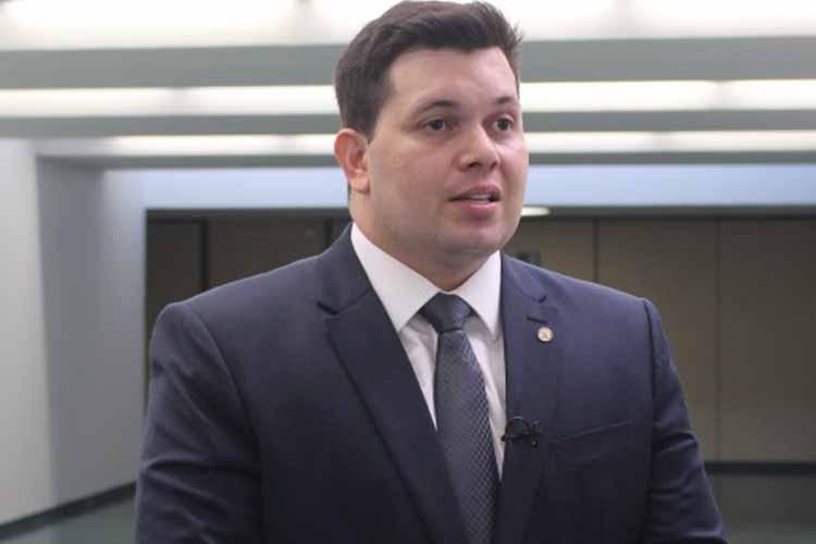 Acácio Favacho é contra a exclusão de governadores do Conselho da Amazônia*
