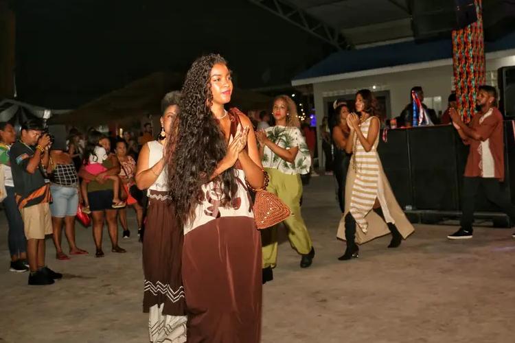 Moda Autoral e Identidade Amazônica brilham no encerramento da 54ª Expofeira do Amapá