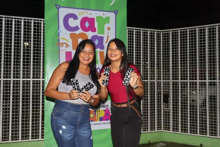 Mais de 16 mil preservativos são distribuídos ao público do Sambódromo de Macapá durante os desfiles do Carnaval do Meio do Mundo no Amapá