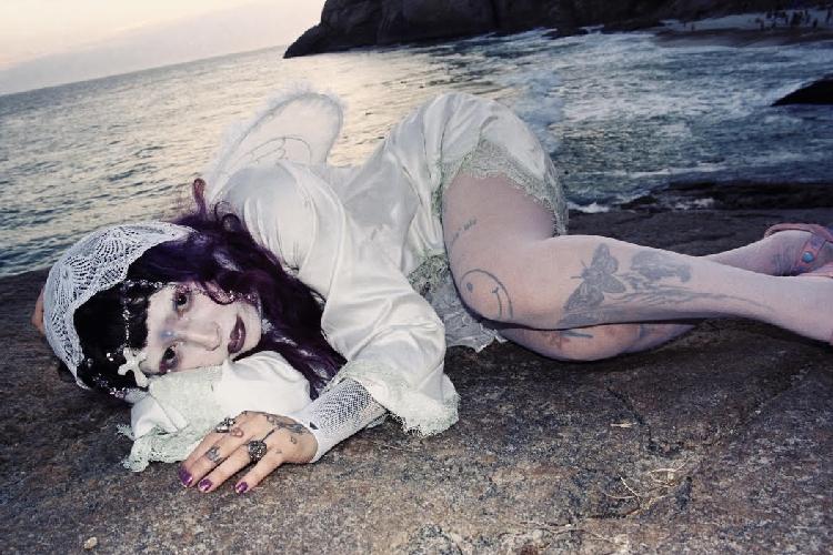 Luapsy lança álbum “I Met The Devil in a Dream” em todas as plataformas de streaming