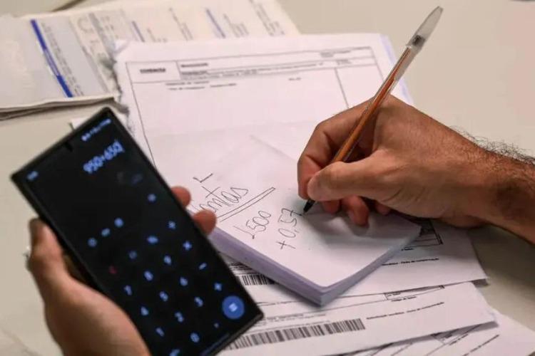 Em reta final, Feirão Serasa Limpa Nome registra mais de 4,7 milhões de acordos e oferece telefone gratuito para negociação de dívidas