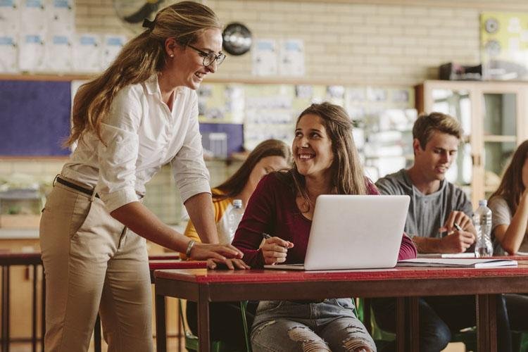 Desafio Criativos da Escola 2021 premia projetos estudantis de impacto social