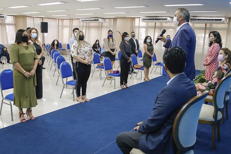 Governador empossa novos concursados da Gestão Governamental