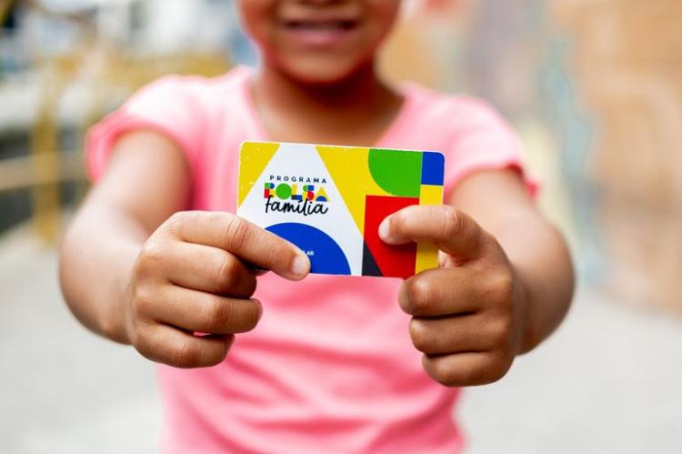 Mais de 123 mil famílias do Amapá recebem o Bolsa Família a partir desta terça (15/4)