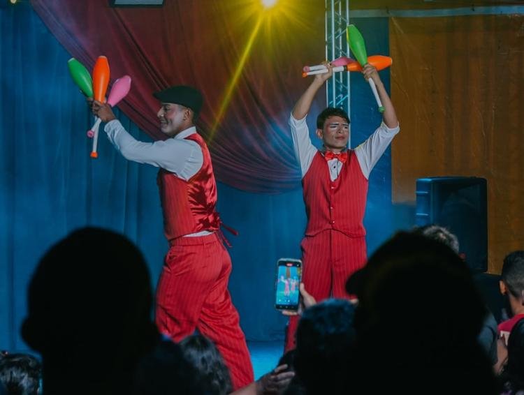 Circo no Residencial leva alegria e palhaçaria ao Conjunto São José, em Macapá