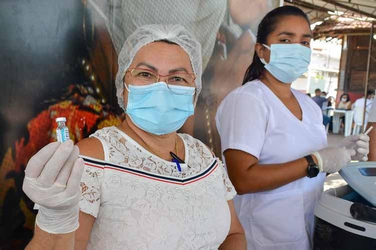 COVID-19: VACINAÇÃO CHEGA ÀS PESSOAS DE 55 ANOS NASCIDAS ENTRE JANEIRO E JUNHO; VEJA OUTROS GRUPOS