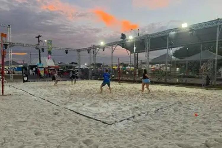 Expofeira 2026 reúne 100 atletas em competição de 'Beach Tennis'