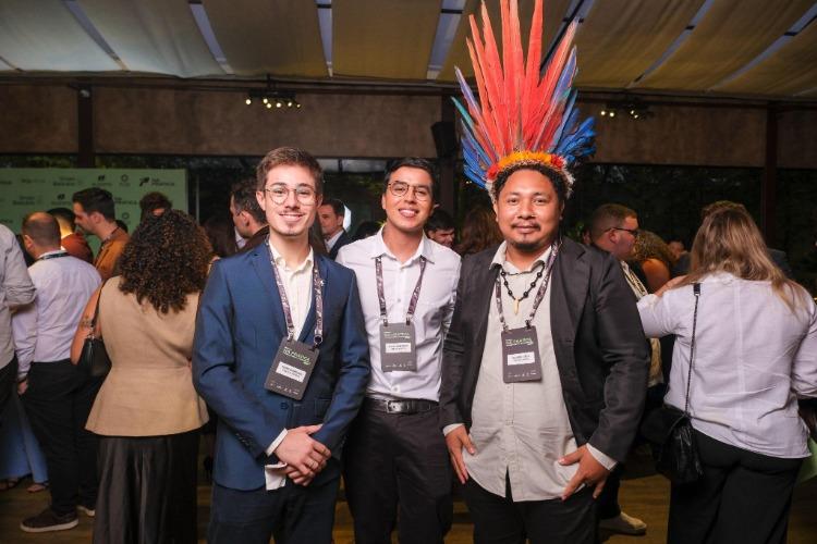 Estudante indígena da Federal do Amapá é destaque em prêmio que reconhece universitários transformadores