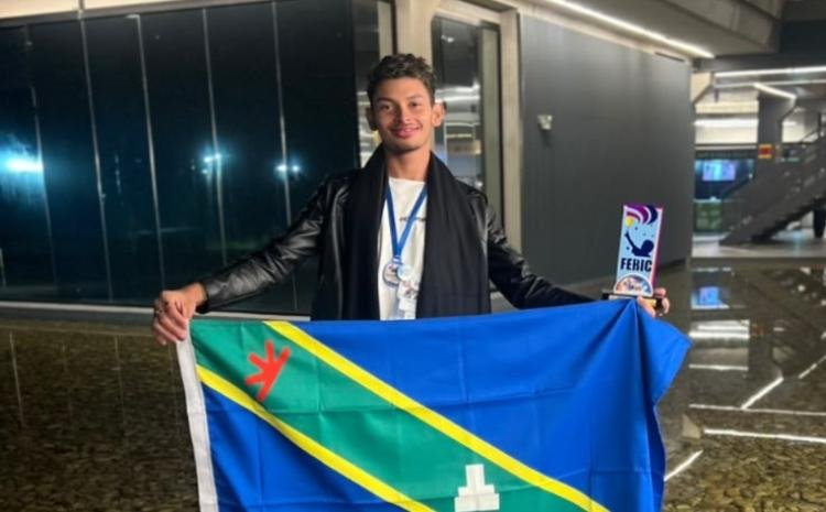 Estudante de Oiapoque é premiado na Feira Brasileira de Iniciação Científica, em Joinville (SC)