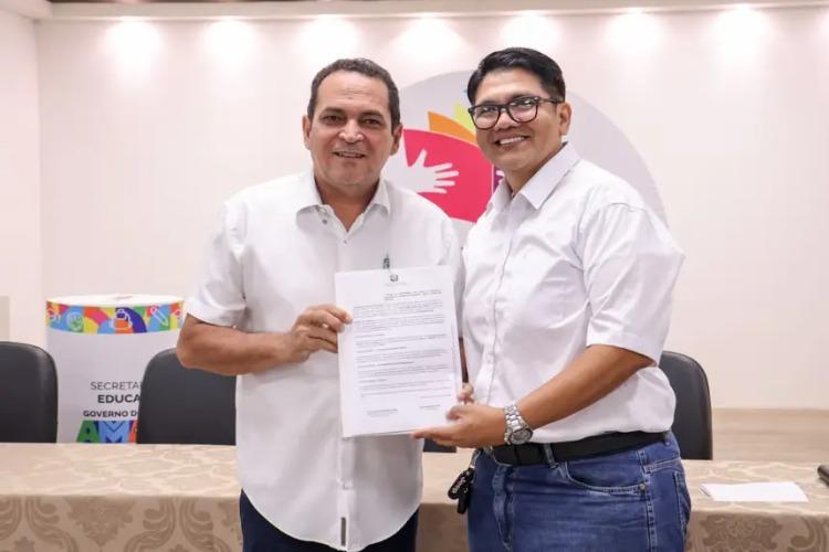 Governo do Amapá empossa 98 novos professores para atuação no ensino modular