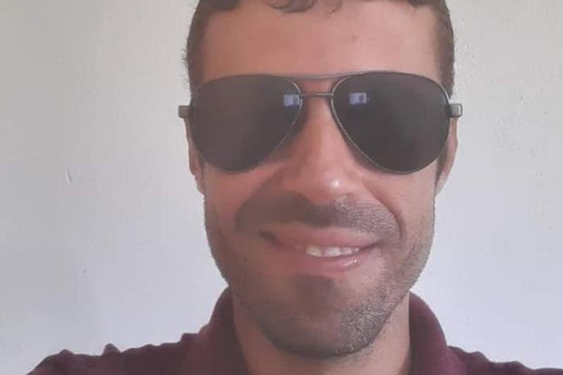 Artista Sul-Fluminense lança seu 102° livro
