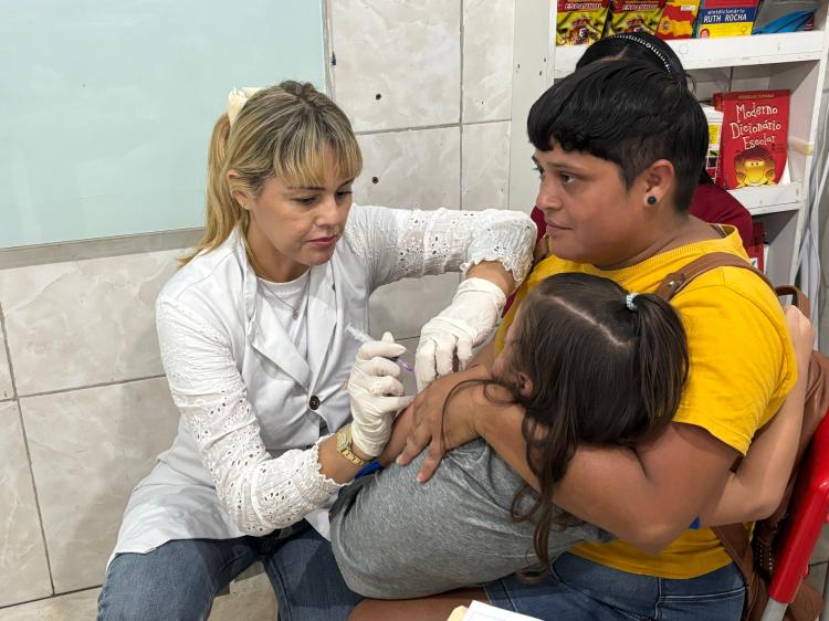 Prefeitura de Santana segue com vacinação nas escolas para ampliar proteção dos estudantes