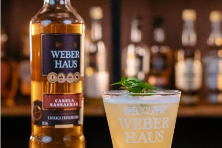 Com ingredientes certeiros conheça alguns drinks que trazem sabor e frescor para o verão